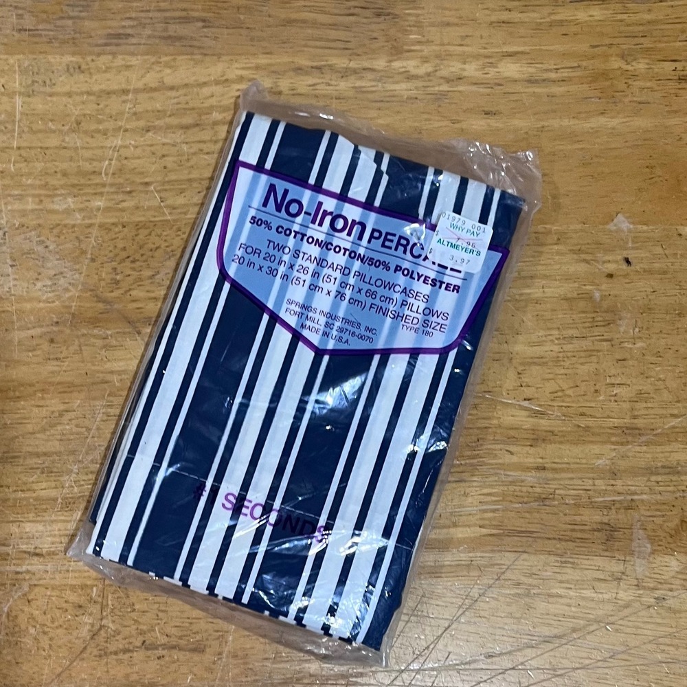 Vintage‎ Springs Industries Navy White Striped No-Iron Percale Pillowcases Set 2